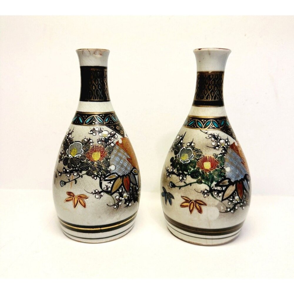 Kutani Sake Bottle Tokkuri Vase Japan Jar Floral Blossoms Red Blue 6" Blemishes